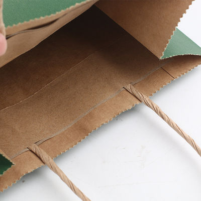 Της Kraft βιοδιασπάσιμη μίας χρήσης τσάντα δώρων επιτραπέζιου σκεύους 130g 135g άσπρη με τις λαβές